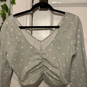 UO Urban Outfitters Lace Long Sleeve Crop Top